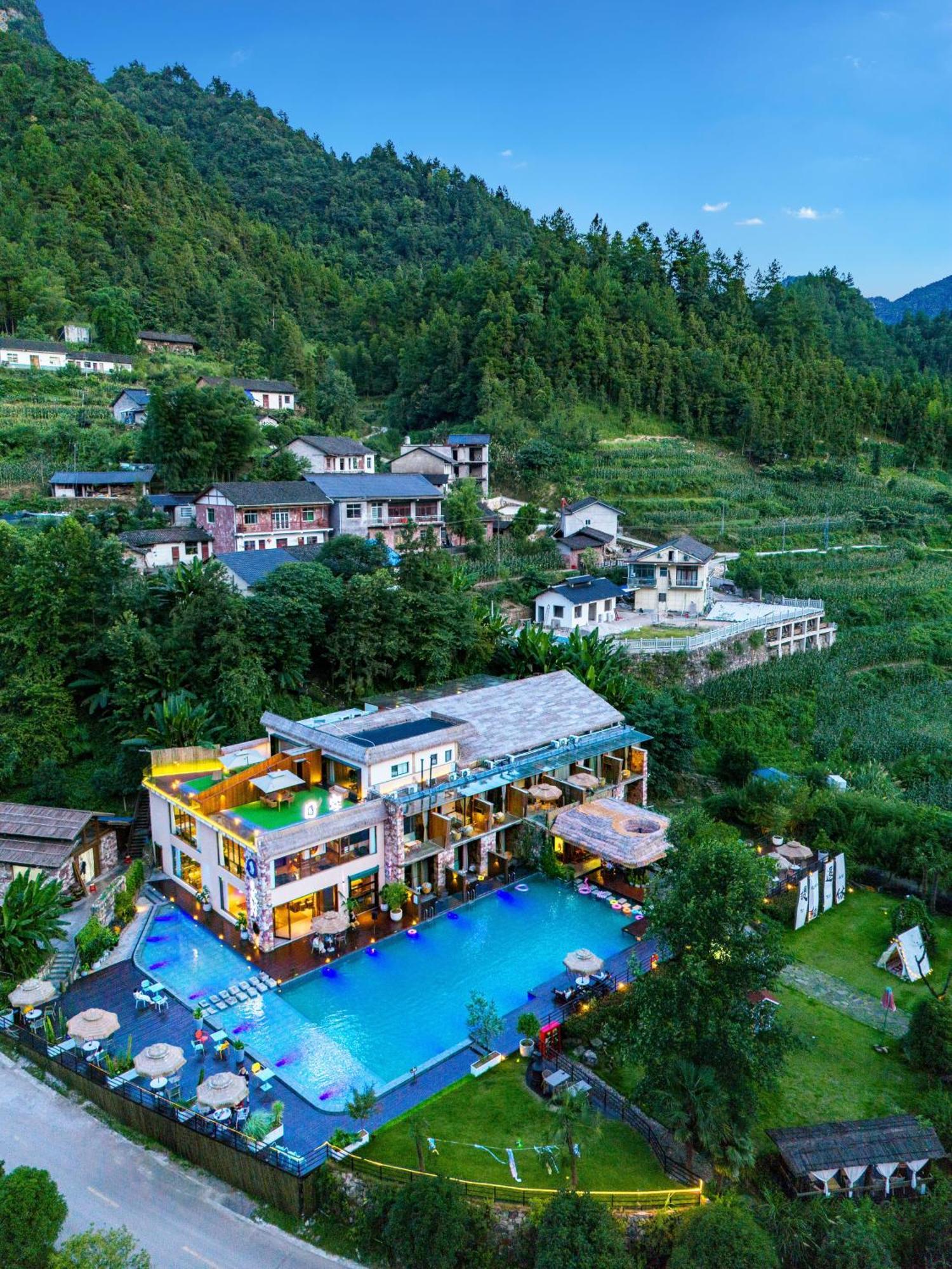 Pandora Vista Retreat Hotel Zhangjiajie Exterior photo